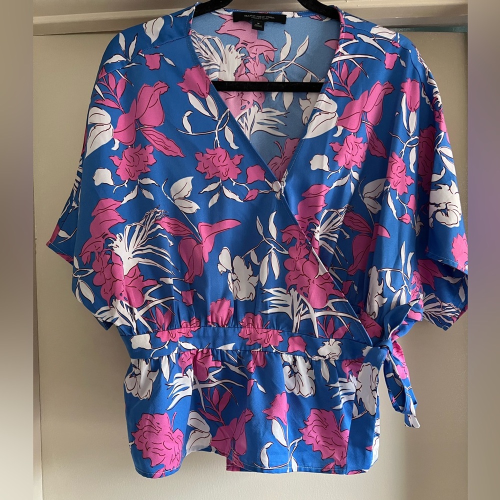 Marc New York Women's Blue Floral Blouse Chic Stylish Front Tie Medium